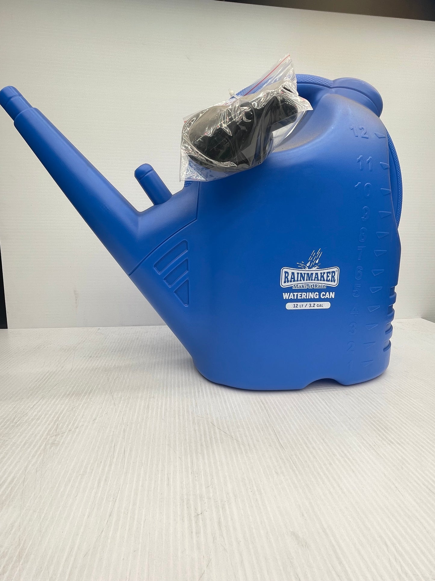 Rainmaker Watering can 3.2 Gallon