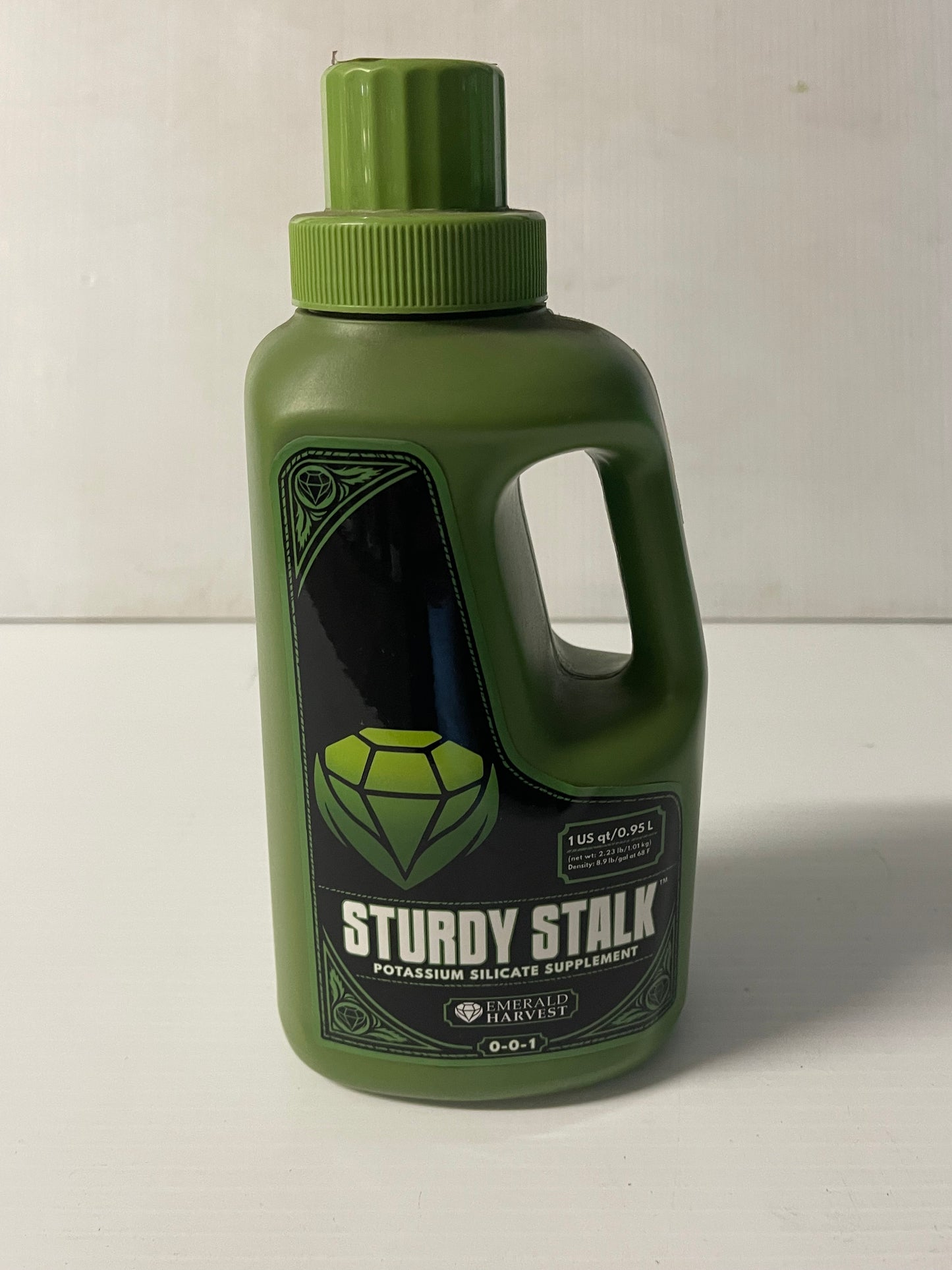 Emerald Harvest Sturdy Stalk 1 Quart